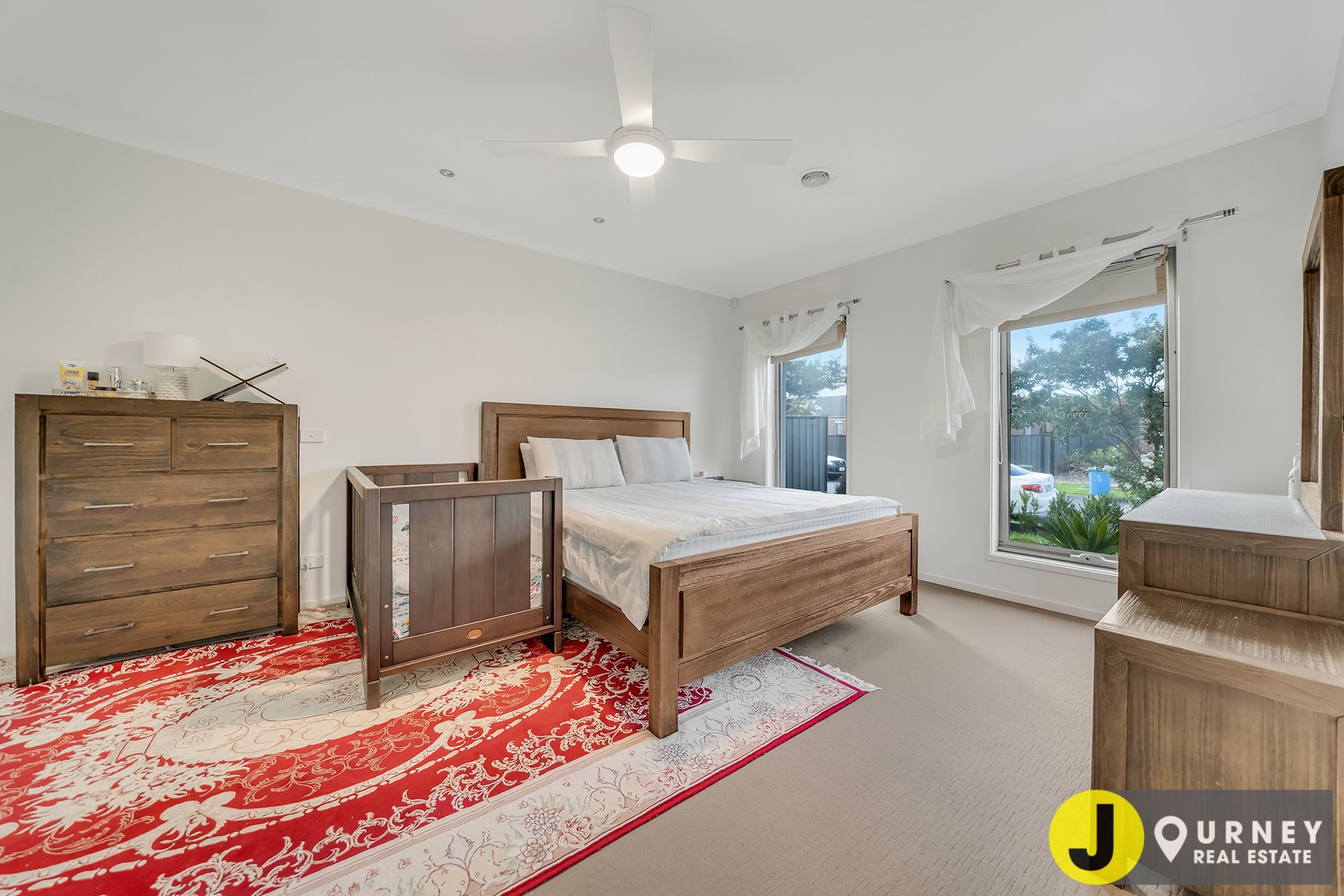 4 Dellinea Street, Cranbourne North VIC, Cranbourne North - Thumbnail 3