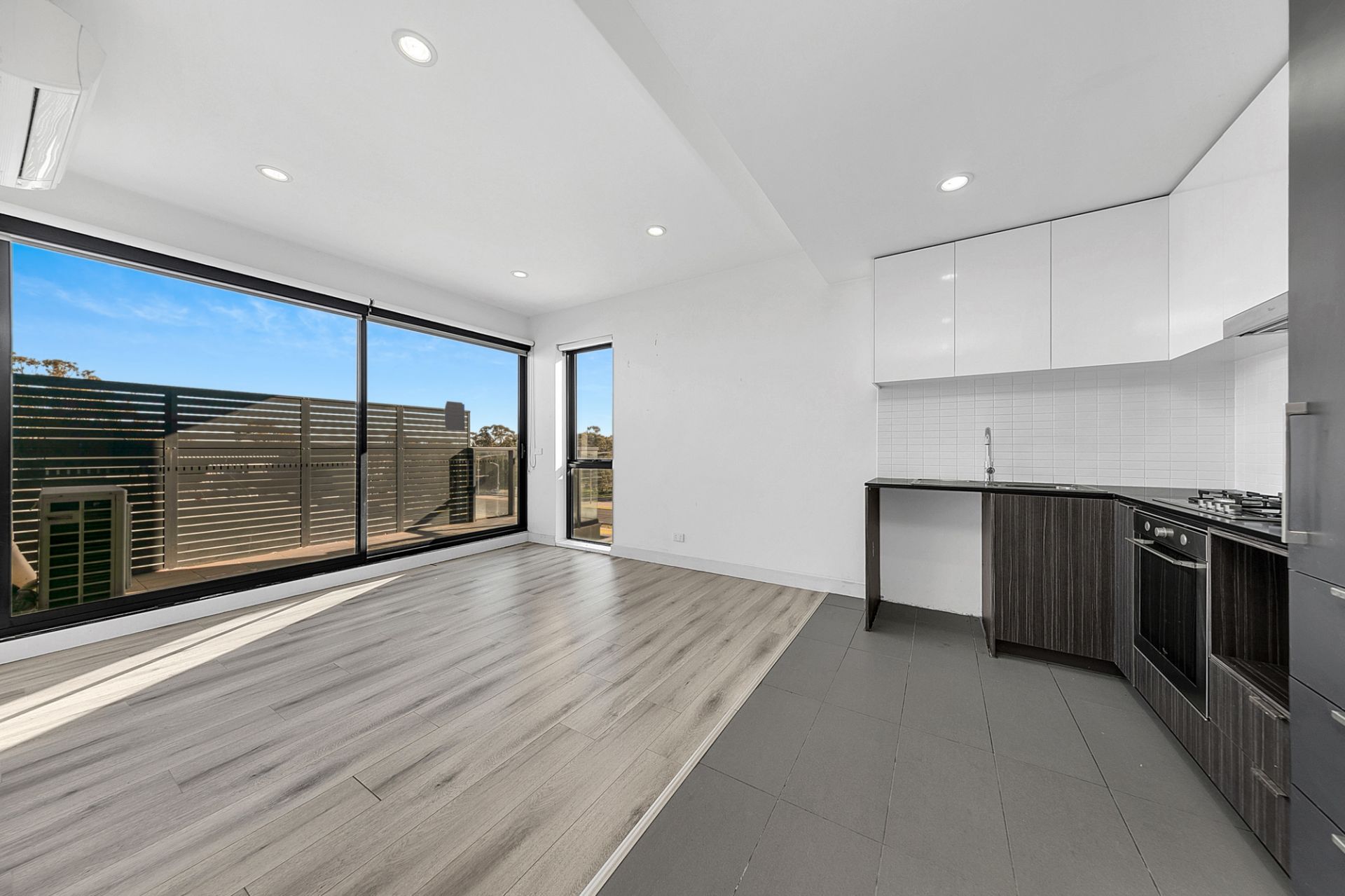 2 bed, 2 bath... Too Easy.