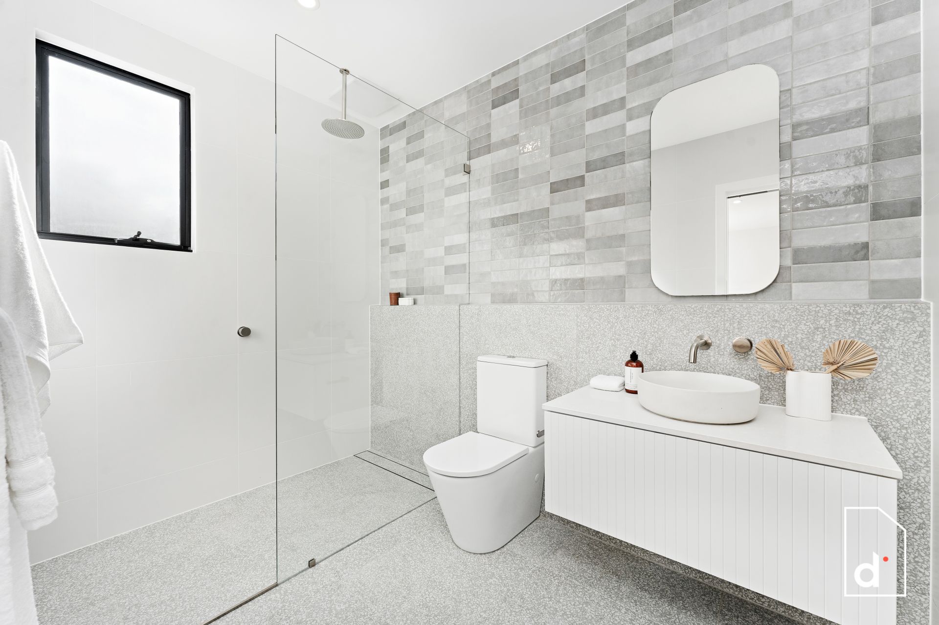 17B Seaview Terrace, Thirroul NSW