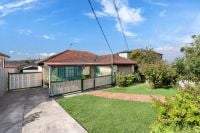 Comfort & Potential in a Neighbourhood Loved by Families