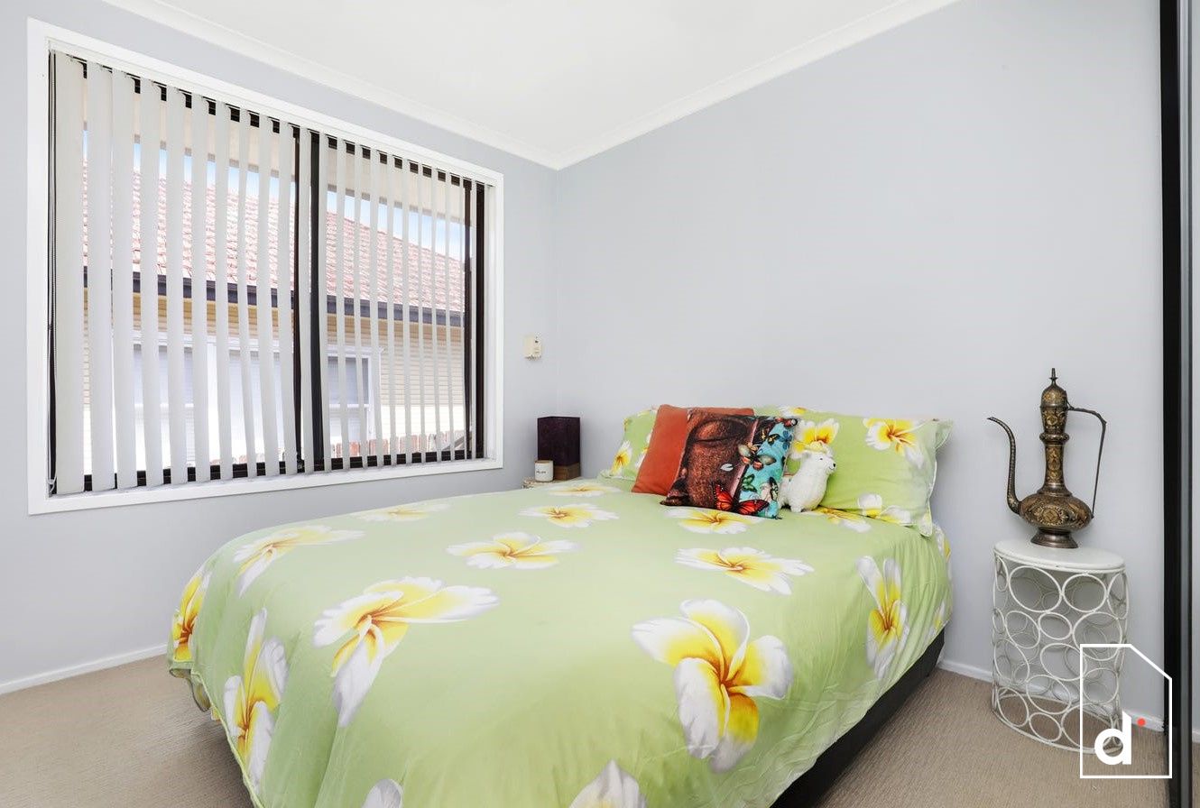 11 Lang Street, Woonona NSW