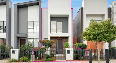 Denham Court, 139 Passiflora Avenue