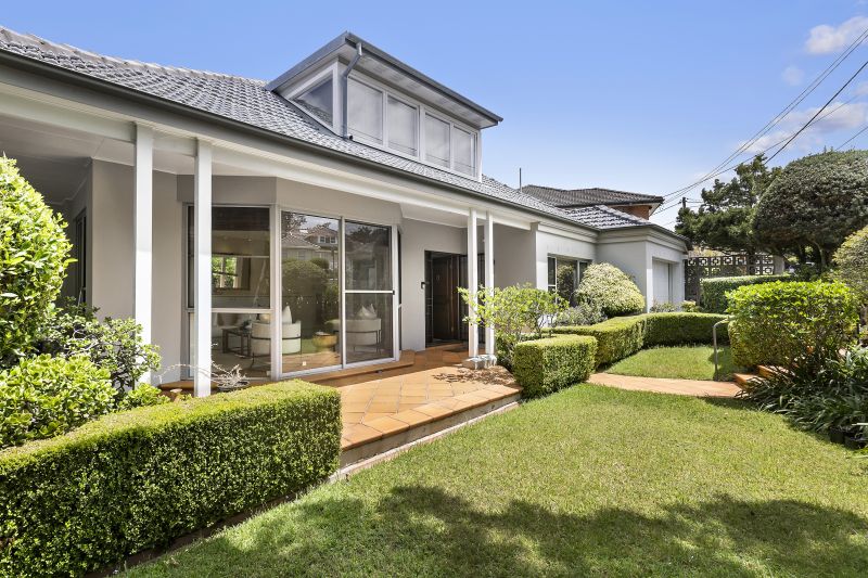 Low Maintenance Sanctuary, just steps to Seaforth Village