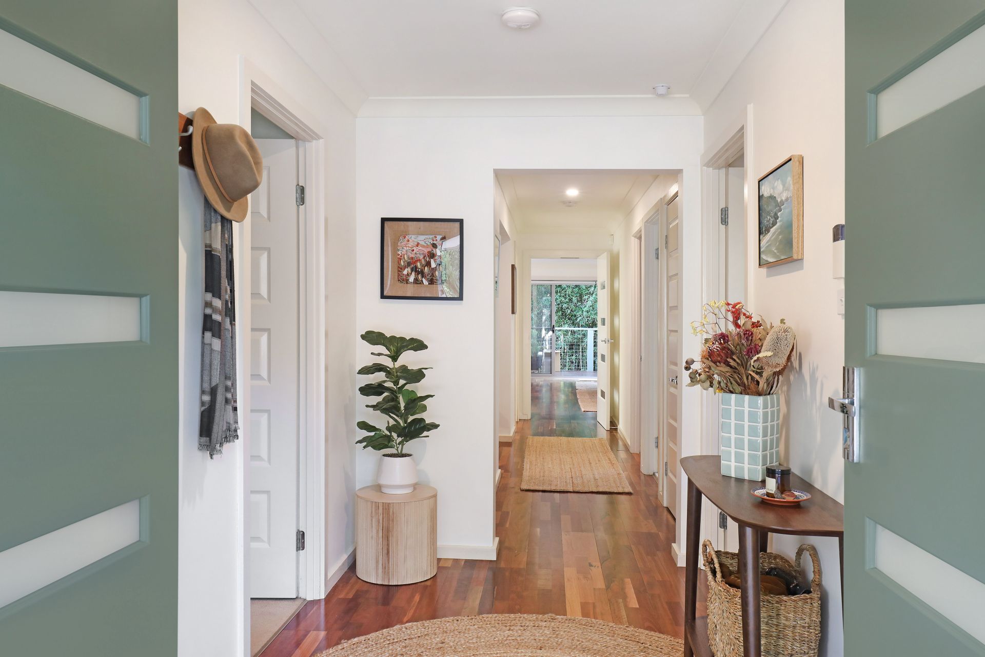 10 Gum Tree Lane, Thirroul, Thirroul - Thumbnail 4