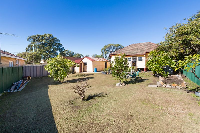33 Karimbla Road, MIRANDA, Miranda - Thumbnail 2