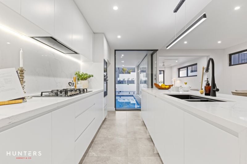 18 Mount Street, Constitution Hill