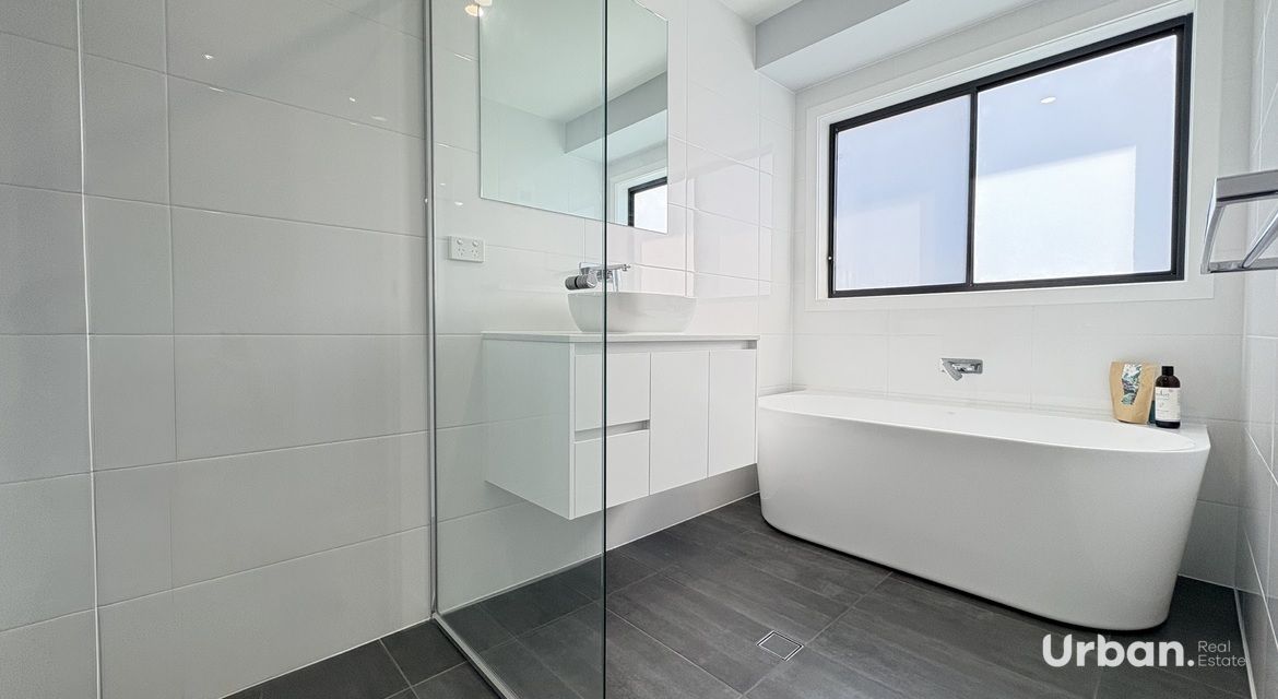 Lochinvar 7 Caputar Way