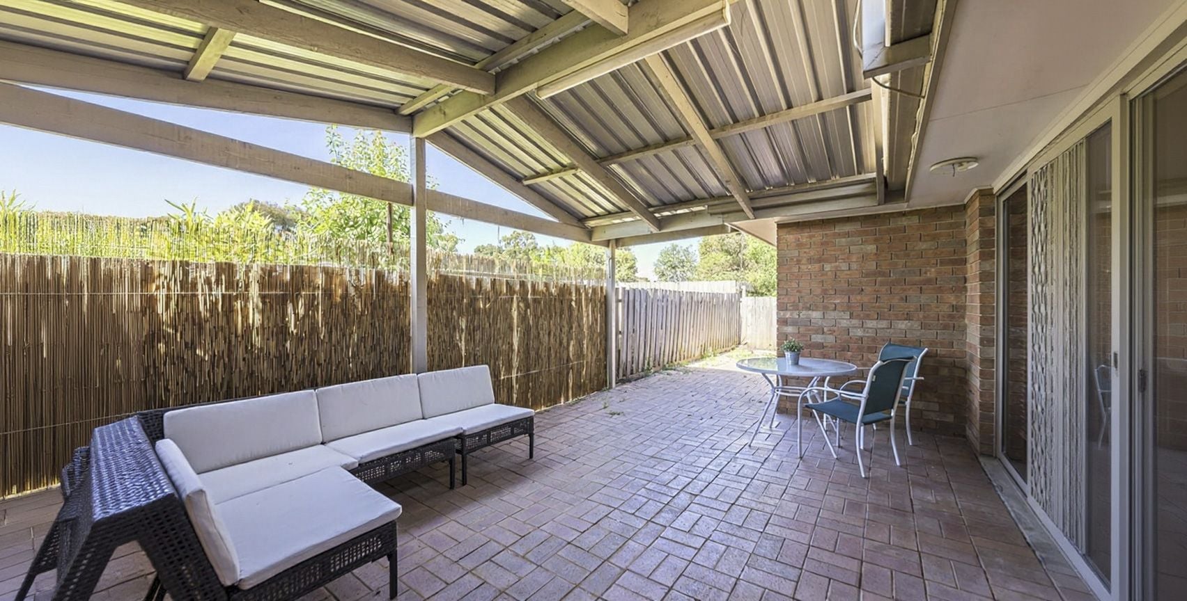 Well-Presented 2-Bedroom Unit with Private Garden