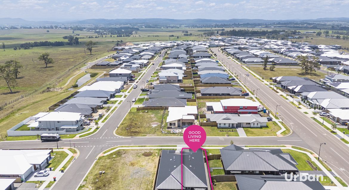 Chisholm 1/3 Aquata Street