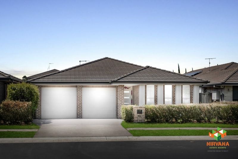 Spacious Parkside Grandeur & Endless Potential Redefined!