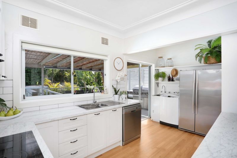 17 Blamey Avenue, CARINGBAH SOUTH, Caringbah South - Thumbnail 3