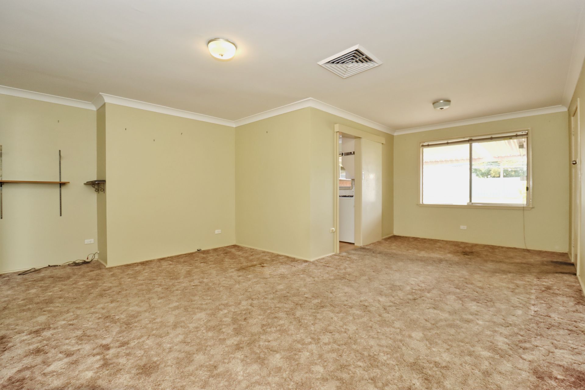 19 Newcombe Street, COWRA, Cowra - Thumbnail 4