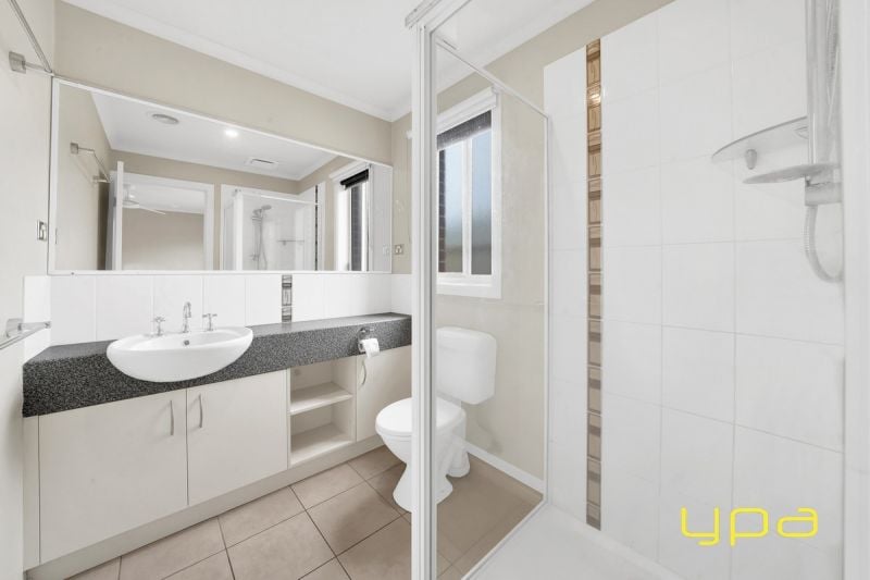 1/107-109 Breens Road Cranbourne West VIC, Cranbourne West - Thumbnail 6