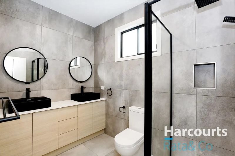 4/9 Haig Street, Reservoir