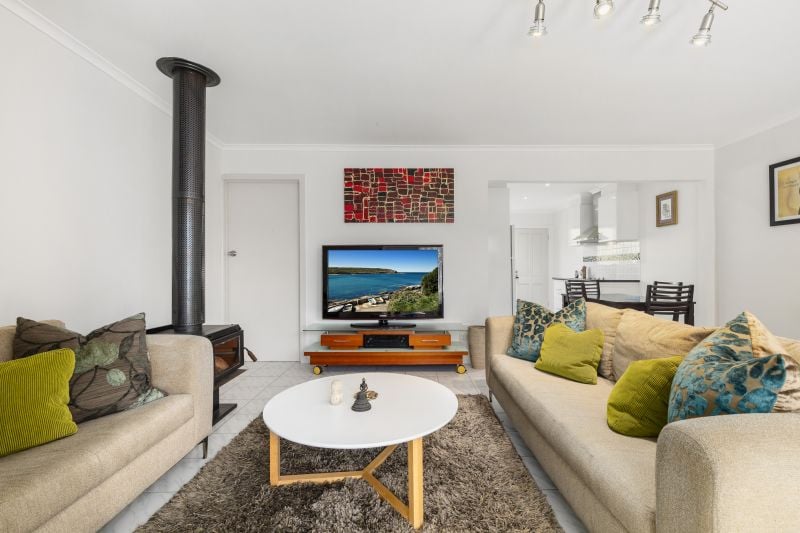 2/10 Derby Street, Fawkner
