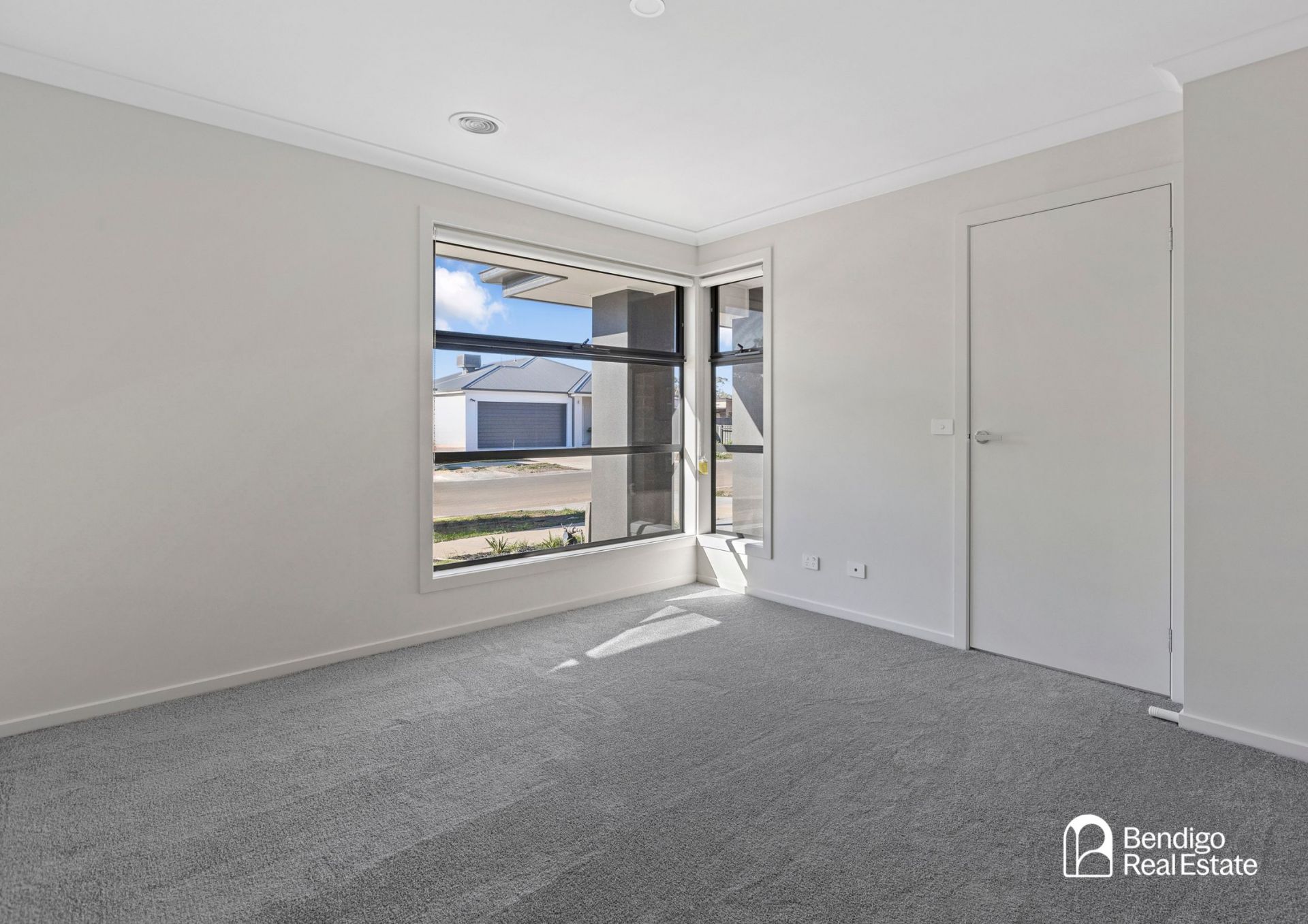 2 Whitelock Drive Huntly VIC, Huntly - Thumbnail 5