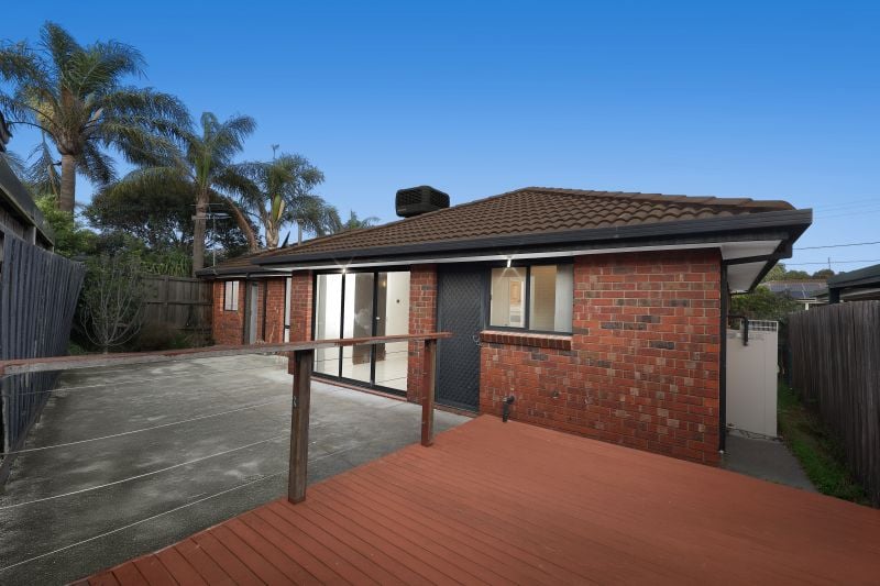 22 Pommel Crescent, Epping