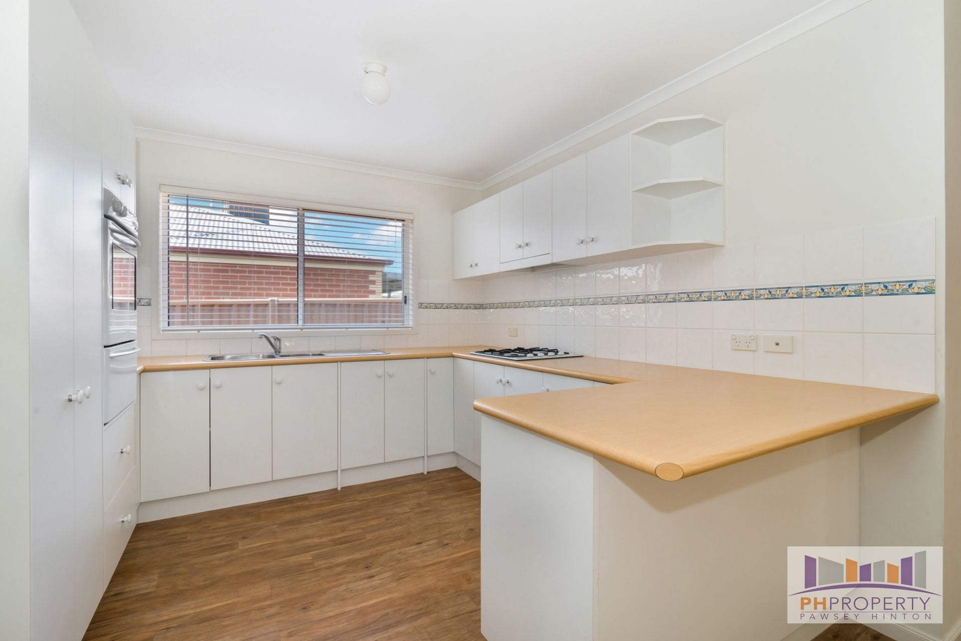83 Mistletoe Street GOLDEN SQUARE VIC, 83 Mistletoe Street Golden Square - Thumbnail 2