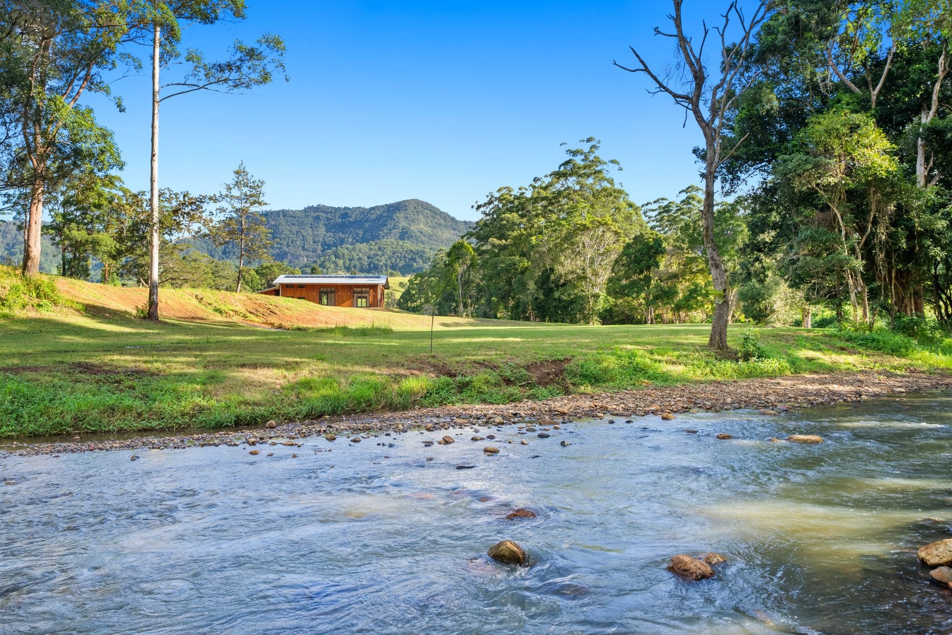 $3,950,000, Doon Doon - Thumbnail 4