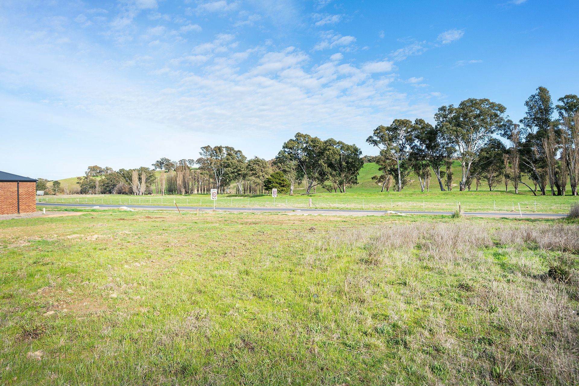 1-11 Midland Highway, Campbells Creek - Thumbnail 4