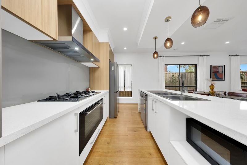 12 Amtor Street, Wollert