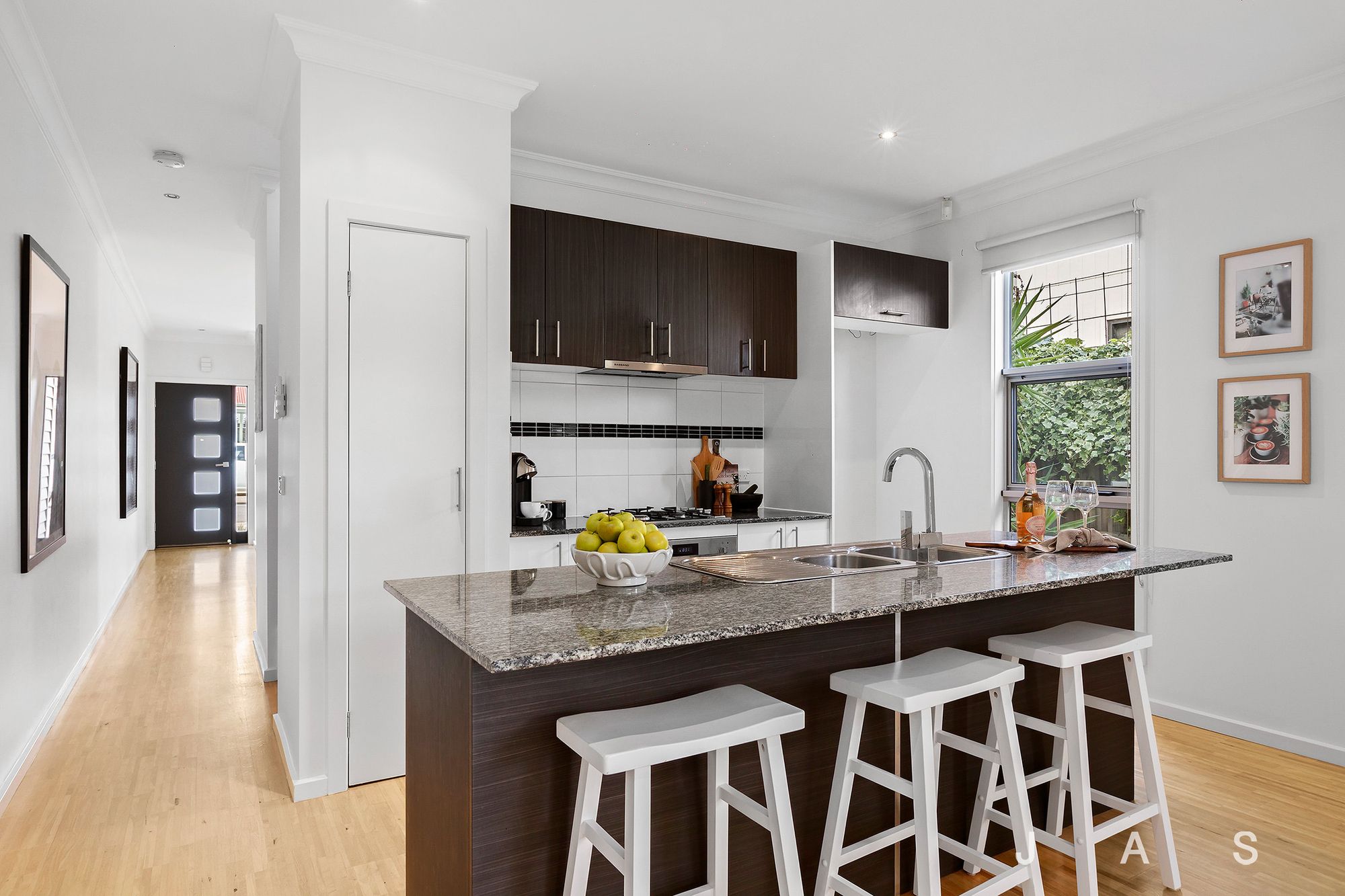 1/17 Dove Street, West Footscray, West Footscray - Thumbnail 5