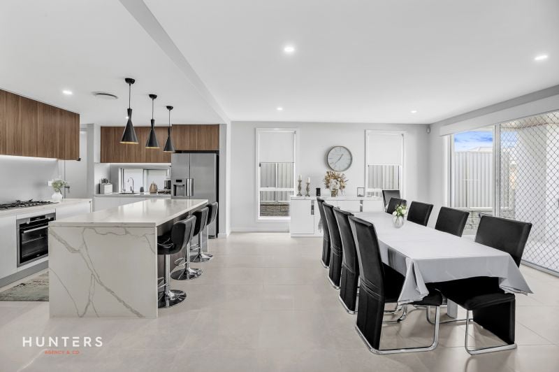 72 Tilbury Avenue, Stanhope Gardens