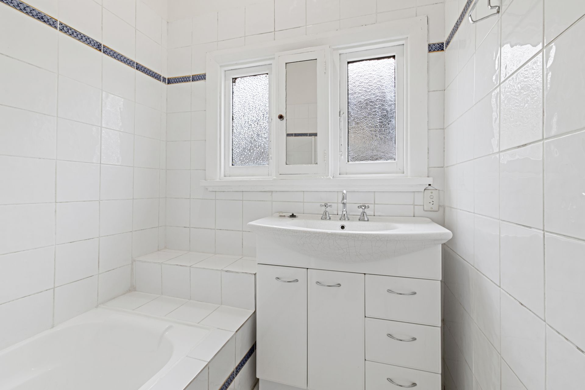 Immaculate refurbished family home close to schools.