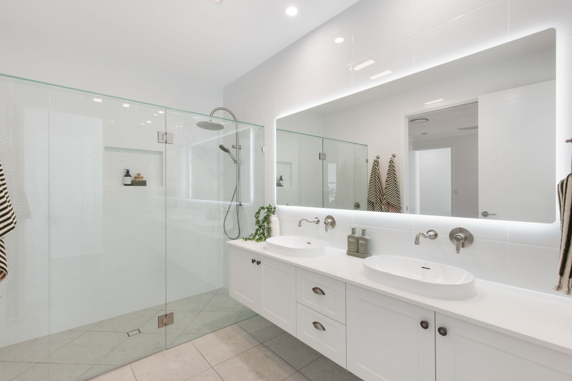 15 Red Rover Close, Southside - Thumbnail 6