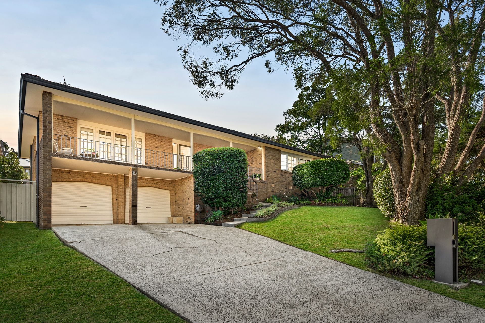 12 Windrush Avenue, Belrose
