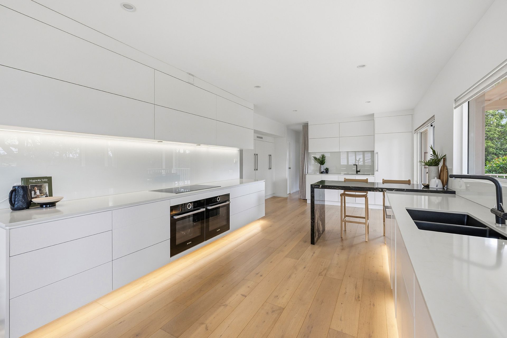 Price Guide $1,280,000 - $1,320,000, 000 - Thumbnail 4