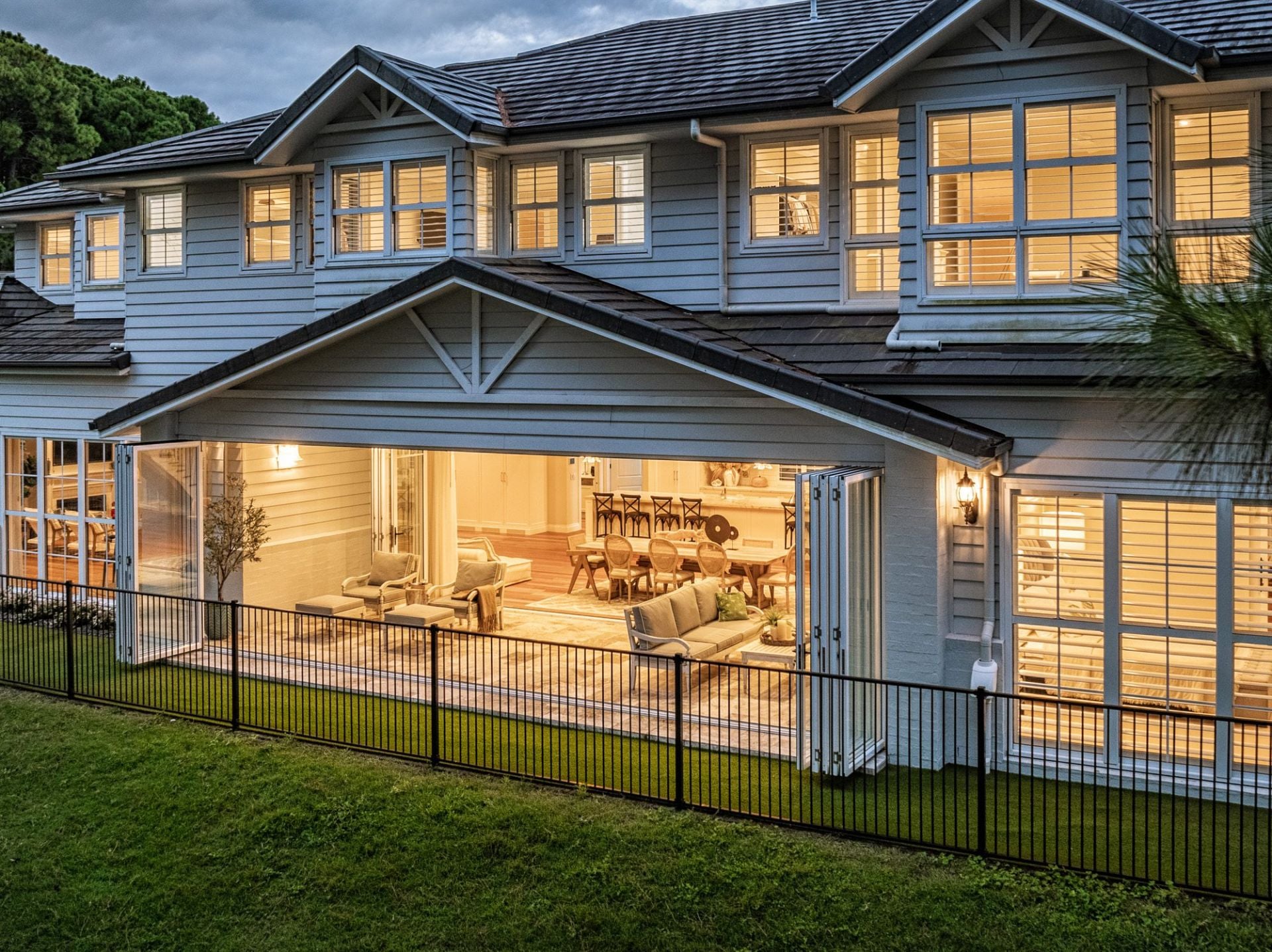 2265 Banksia Lakes Drive, Sanctuary Cove - Thumbnail 4