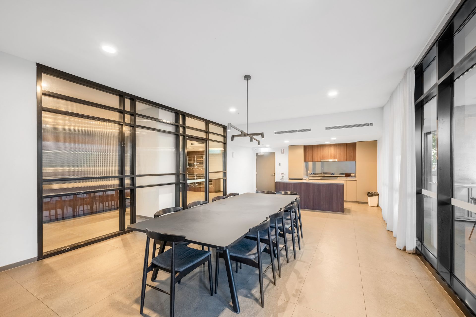2208/1 Grazier Lane Belconnen ACT, Belconnen - Thumbnail 4