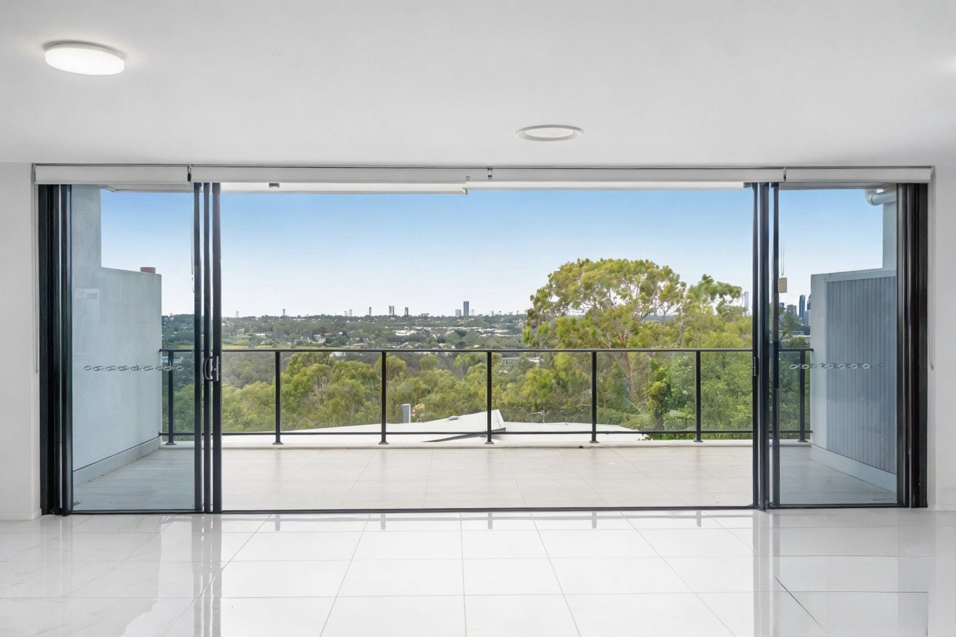 32/34 John Francis Drive, Carrara - Thumbnail 3