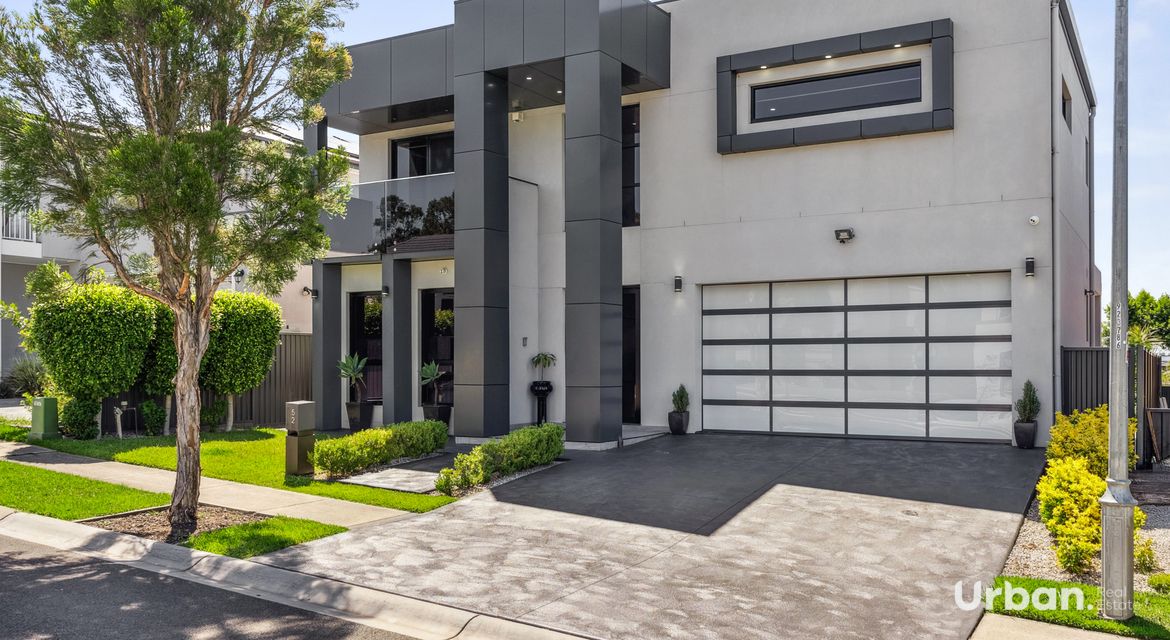 Denham Court 52 Maidenhair Avenue