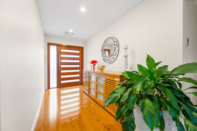 4 Flat Rock Road Gymea Bay NSW, Gymea Bay - Thumbnail 4