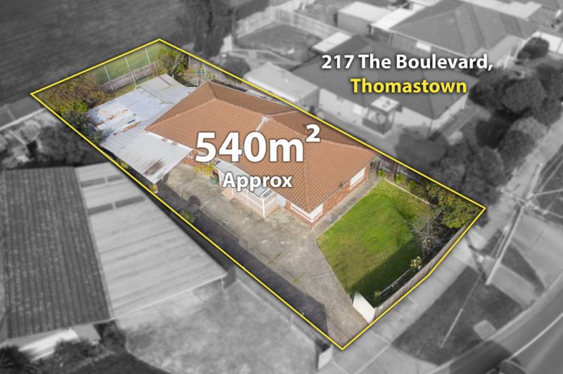 217 The Boulevard, Thomastown