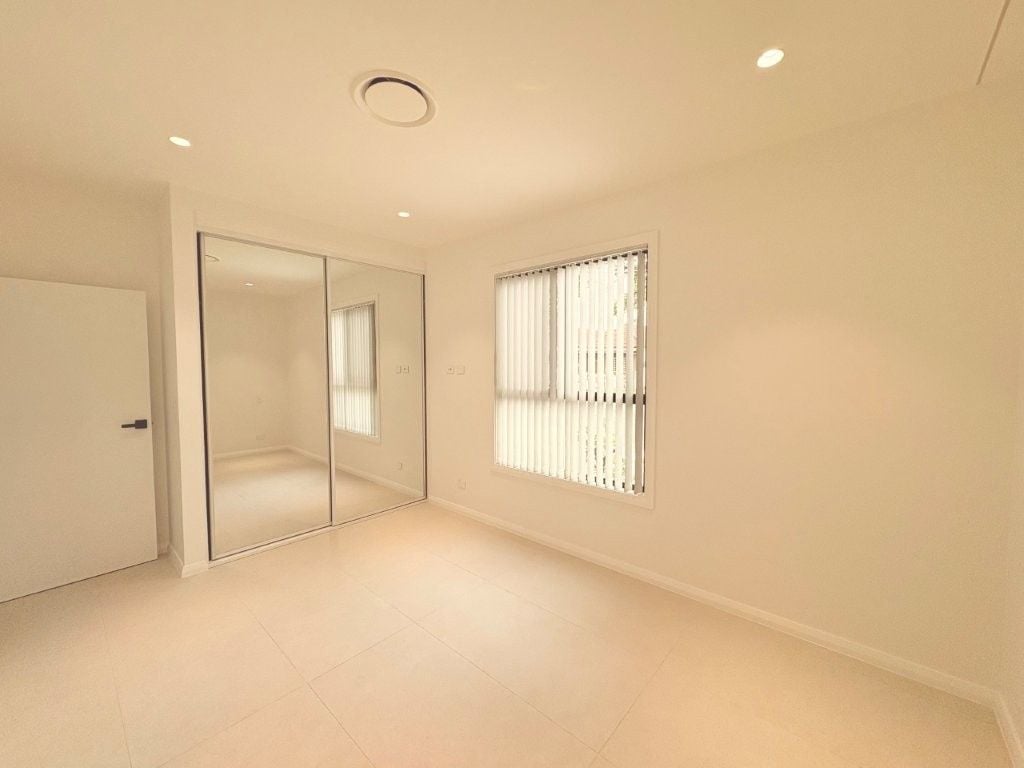 31 Cardigan Street, Auburn, Auburn - Thumbnail 5