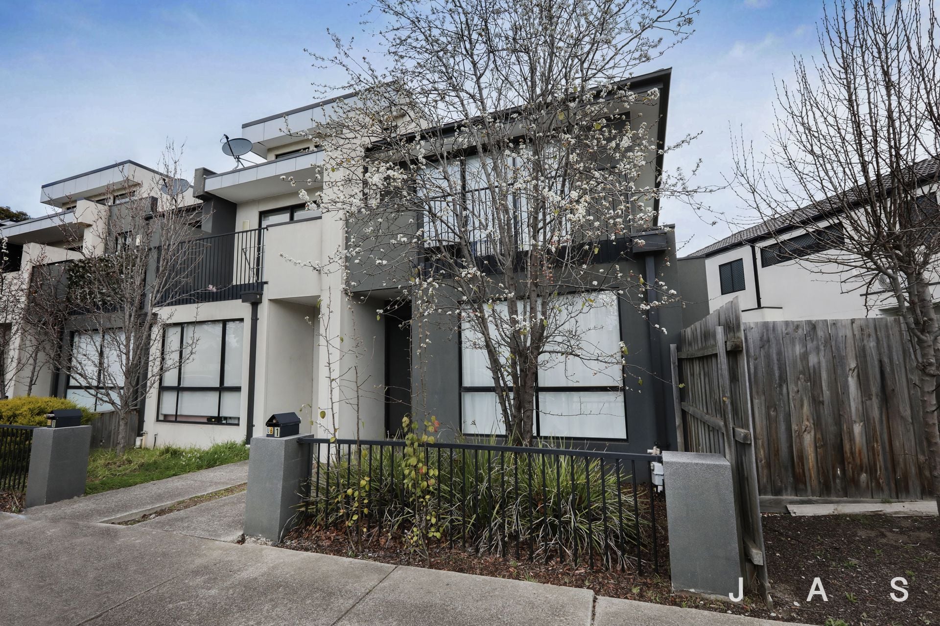 6/1 Clarendon Street Maidstone VIC, Maidstone - Thumbnail 2