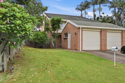 COASTAL LIVING ON ANDERSON STREET!