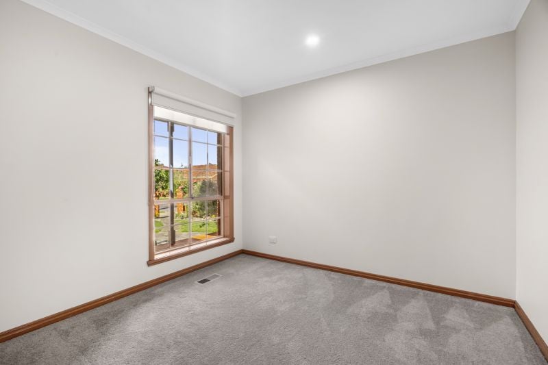 52 Pandora Avenue, Thomastown