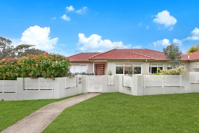 20 Dianella Street CARINGBAH 2229