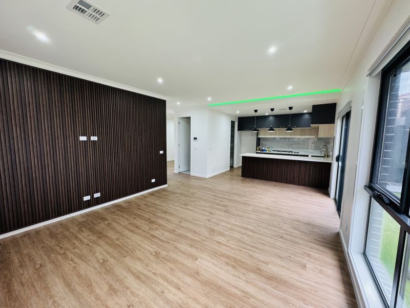 96 The Parade, Wollert