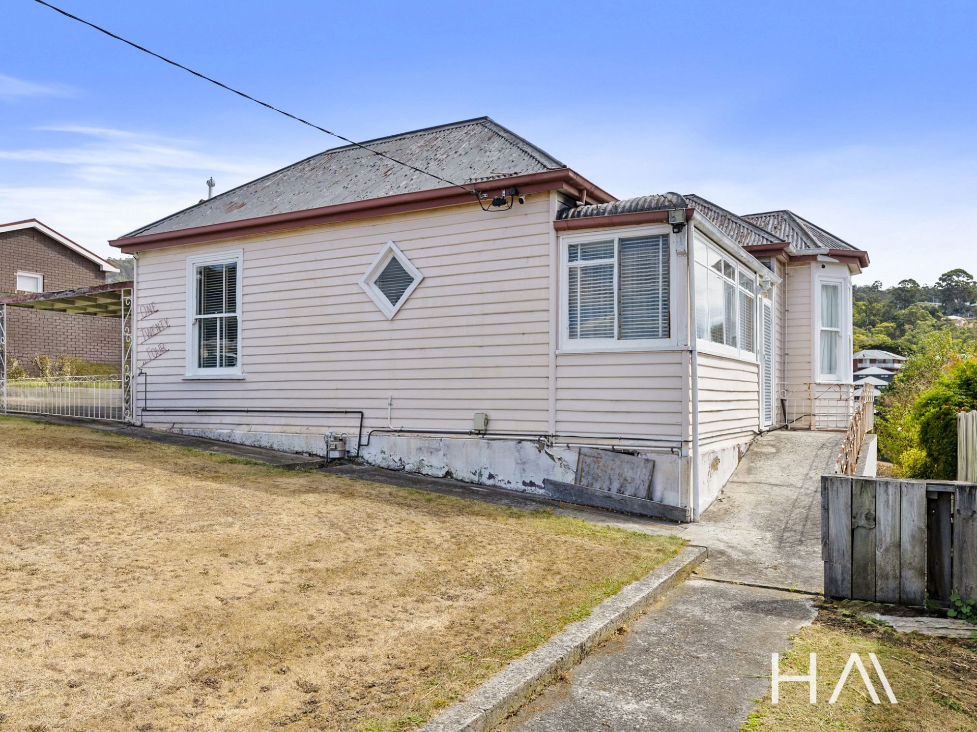 124 Chapel Street, Glenorchy - Image 2