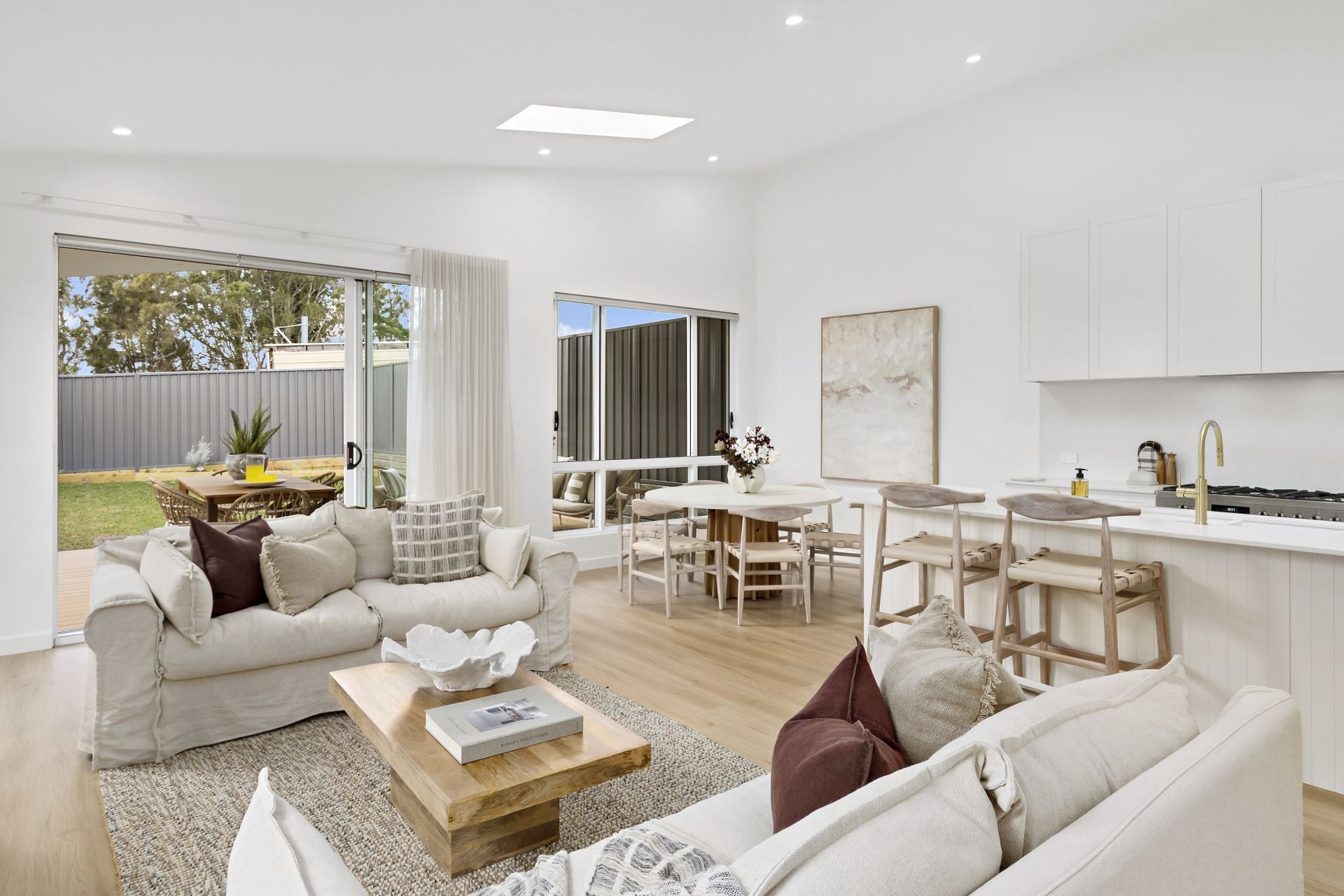 138 Riverside Drive, Kiama Downs, Kiama Downs - Image 1