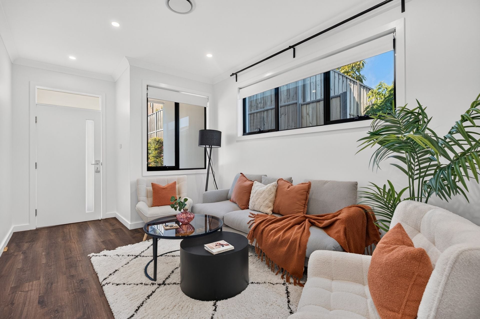 12 Sloggett Glade, Schofields, Schofields - Thumbnail 4