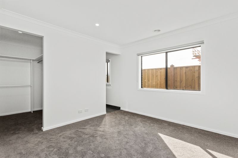 8 Galah Chase, Beveridge