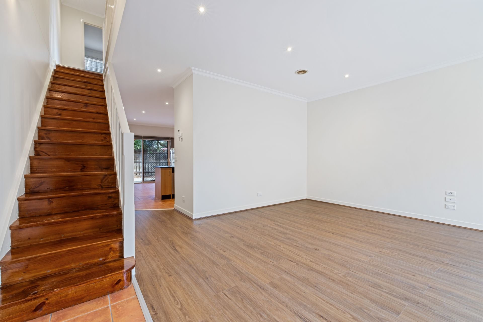 STYLISH 3 BEDROOM TOWNHOUSE