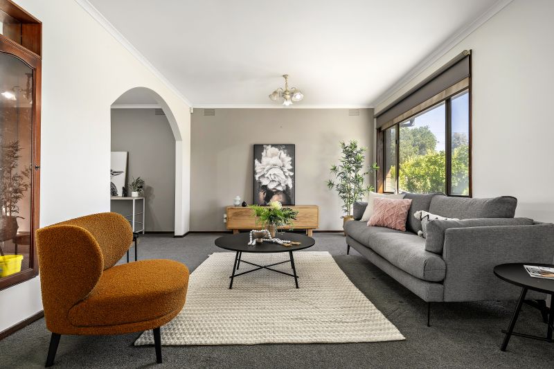 27 Kellaway Crescent, Mill Park