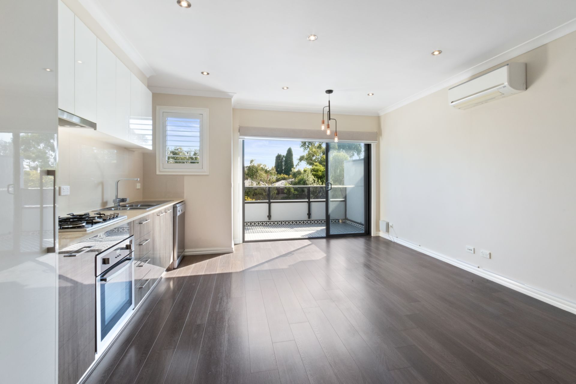 Stylish Two-Bedroom Townhouse in a Convenient Reservoir Location